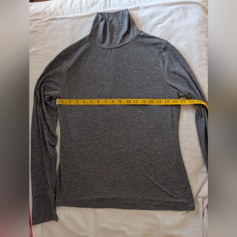 Gapfit Gray Turtleneck Long Sleeve Shirt